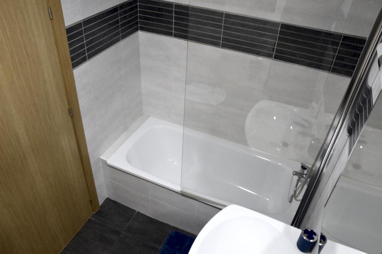Guest House Ainsa Pirineos Екстер'єр фото